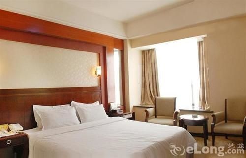 Jiujiang Futai 118 Hotel Rainbow Exterior foto